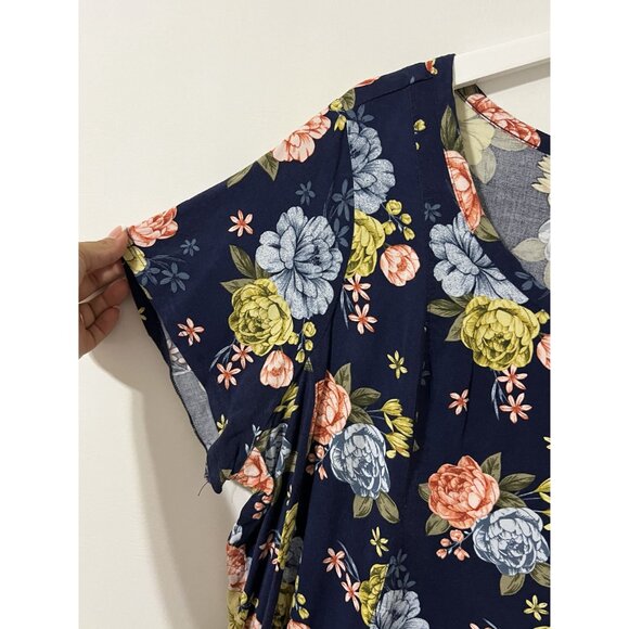 Torrid Navy Blue Floral Fit And Flare Stretch Challis Top Size 3X - Picture 7 of 7